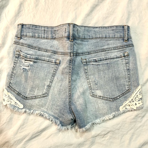 EUNINA Women’s/Juniors Denim Frayed Shorts Crochet Hem mid Rise Shortie Size L - Picture 5 of 14